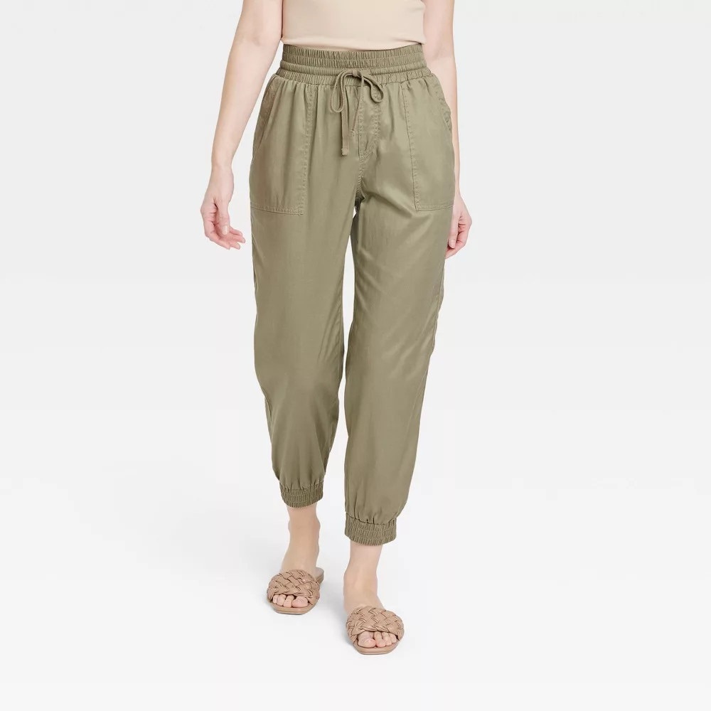 RT73. Women's Olive Jogger Pants size M